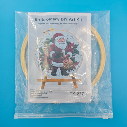 Kit de Bordado Navideño Papá Noel Completo - Image 6