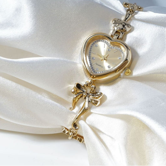 Reloj Pulsera Retro en Forma de Corazón con Diseño de Lazo Dorado y Flores - Image 4