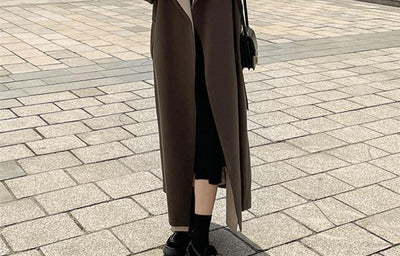 Abrigo Elegante Estilo Hepburn con Presencia Sofisticada - Image 8