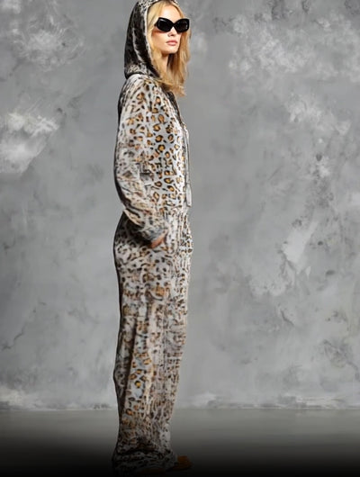 Jumpsuit Leopardo Terciopelo Oversize con Capucha - Image 7