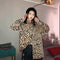 Camisa con Solapa Estampado Leopardo