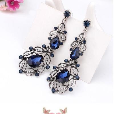 Aretes de Piedras Preciosas Diseño Gota