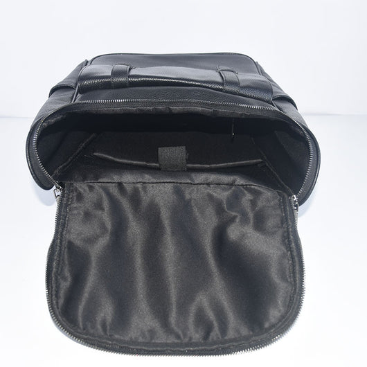 Mochila de Viaje de Cuero Genuino Gran Capacidad Versátil y Duradera - Image 10