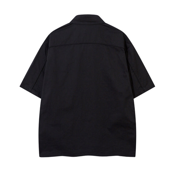 Camisa Suelta de Manga Corta para Hombre en Tono Oscuro