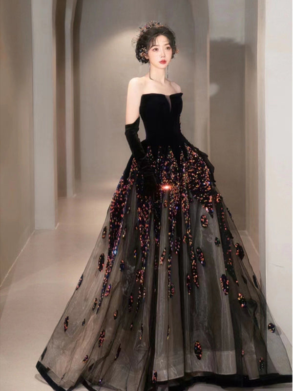 Vestido de Noche Escotado con Elegancia y Temperamento - Image 4