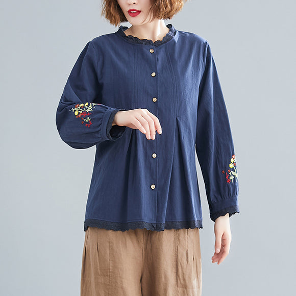 Blusa Oversized con Encaje Bordado en Cuello y Mangas Largas