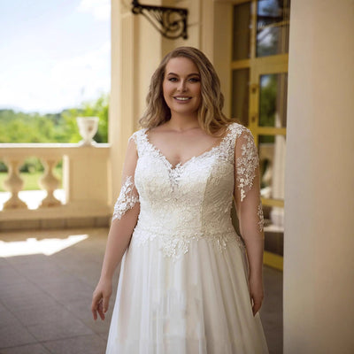 Vestido de Novia Talla Grande Escote V Encaje y Falda Voluminosa - Image 3