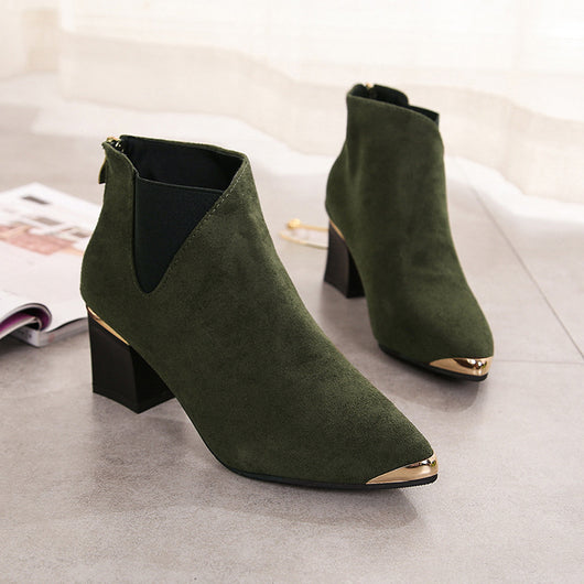 Botas Cortas Elegantes con Punta Metálica y Tacón Medio Grueso - Image 10
