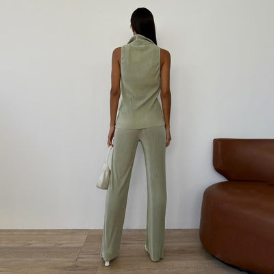 Conjunto Elegante: Blusa sin Mangas y Pantalón Plisado de Cintura Alta - Image 11