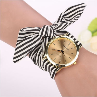 Reloj de Pulsera con Banda Floral sin Hebilla - Diseño Moderno y Versátil - Image 12