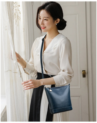 Bolso Crossbody de Cuero Premium para Mamá - Espacioso y Elegante - Image 12