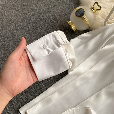Blusa Elegante Plisada con Malla Transparente y Detalles Perlados - Image 10