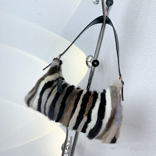 Bolsa Crossbody de Cuero con Costura Artesanal para Mujer - Image 2