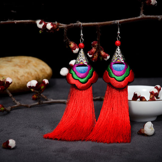 Aretes Étnicos con Borlas Artesanales