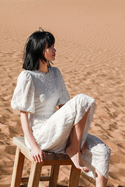 Vestido Blanco de Playa con Mangas Abullonadas - Perfecto para Vacaciones - Image 17