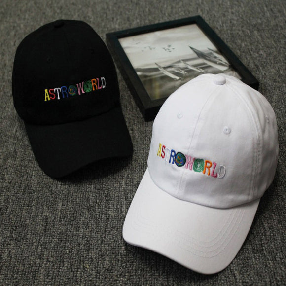 Gorra de Béisbol con Letras Bordadas
