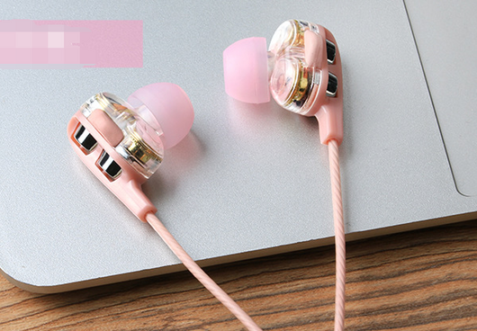 Auriculares Cuádruple Núcleo con Doble Bobina Móvil y Bajos Potentes - Image 2
