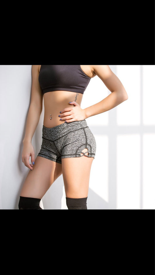 Shorts de Yoga Ajustados Levanta Glúteos con Diseño Calado - Image 11