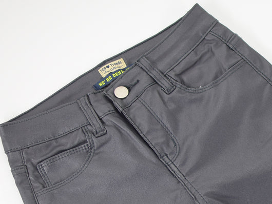 Pantalones de Cuero para Mujer - Diseño Denim Ajustado - Image 5