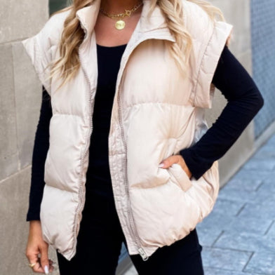 Chaleco Acolchado de Algodón con Bolsillos y Cremallera - Elegancia Minimalista