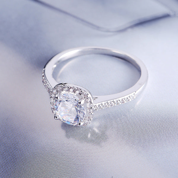 Anillo de Plata para Bodas y Compromisos con Circonia Cúbica Luxury