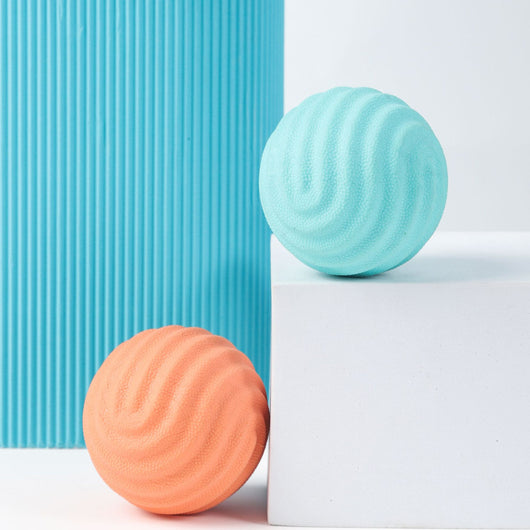 Pelota de Goma Resistente para Perros Grandes - Juguete Masticable de Entrenamiento - Image 5