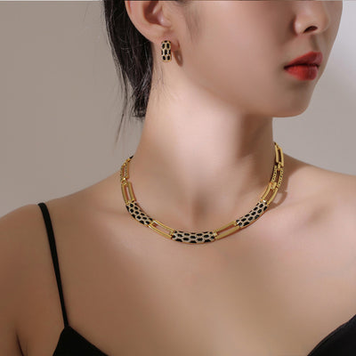 Juego de Aretes y Collar de Diamantes Estilo Coreano - Image 16