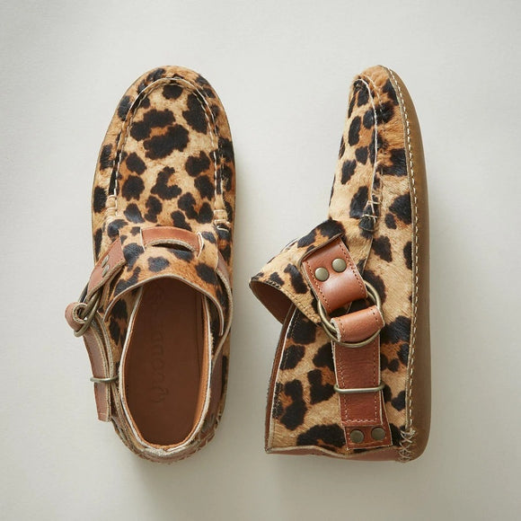 Zapatos Planos de Cuero Leopardo para Mujer con Hebilla - Cómodos y Versátiles