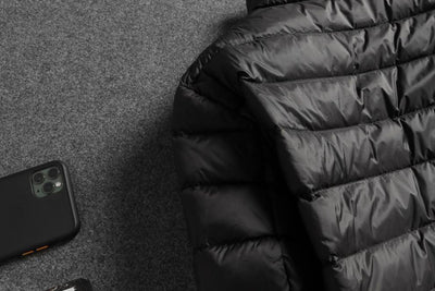 Chaqueta Acolchada Ultraligera con Capucha y Cuello Parado para Hombre - Image 25