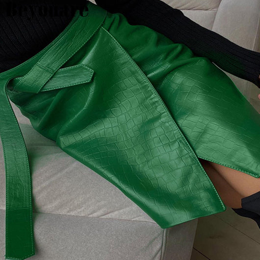 Falda Evasé de Cuero Sintético con Patrón para Mujer