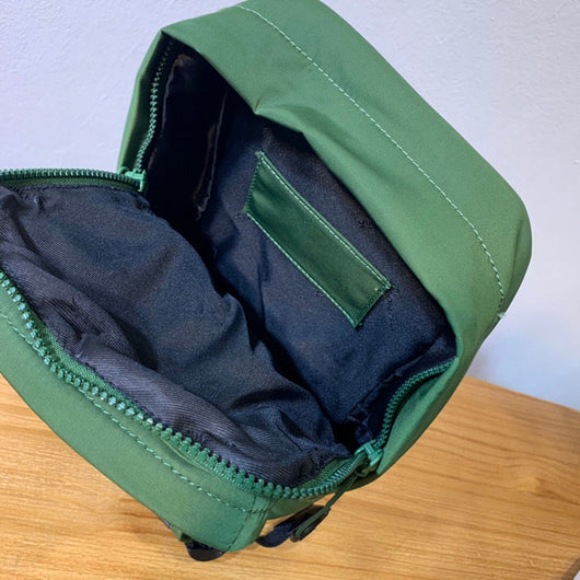 Mochila Unisex de Gran Capacidad con Estampado de Letras - Image 9