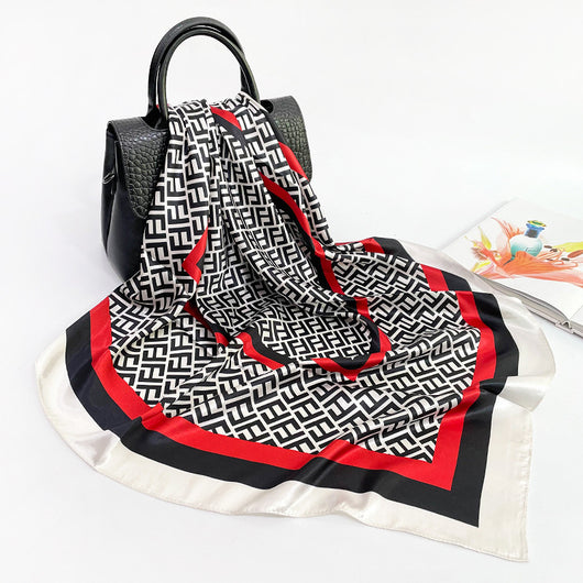 Pañuelo de Seda Estampado Europeo - Image 19