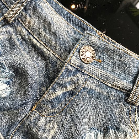 Shorts de Denim Ajustados para Mujer - Diseño Moderno y Cómodo - Image 5