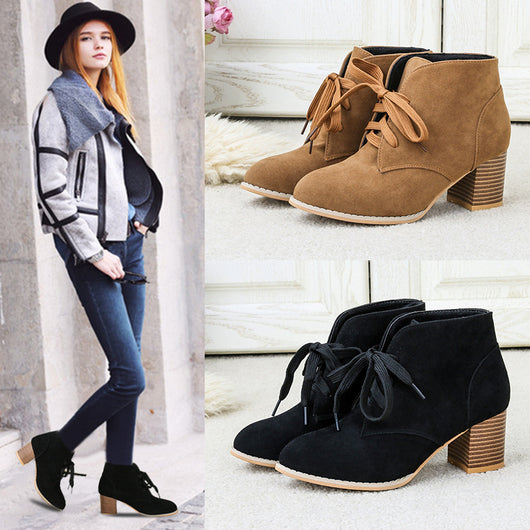 Botas Martin de Tacón Alto en Gamuza - Estilo y Elegancia - Image 3