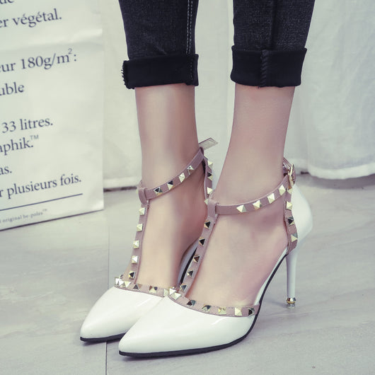 Tacones Altos Puntiagudos con Tachuelas - Image 8
