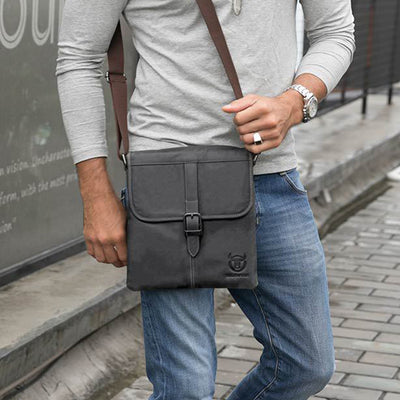 Bolsa Crossbody Ejecutiva de Cuero Vacuno con Compartimento Vertical - Image 3
