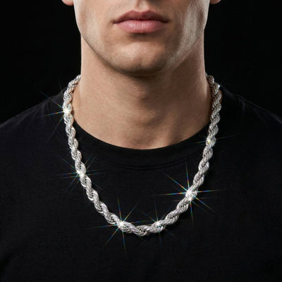 Cadena Hip-Hop Trenzada 10mm con Diamantes - Estilo Europeo y Americano