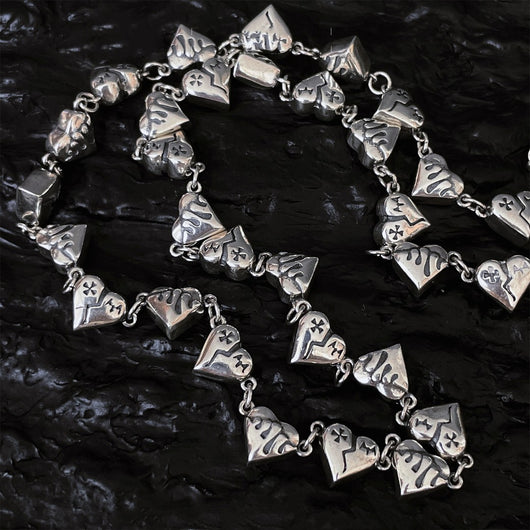 Collar de Plata S925 Corazón Roto con Diseño Graffiti de Amor - Image 4