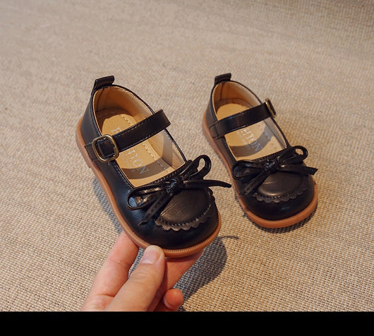 Zapatos Escolares de Cuero para Niños con Velcro y Suela Antideslizante - Image 20