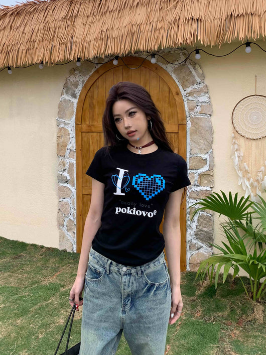 Blusa Ajustada Femenina con Estampado de Corazones - Image 10