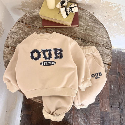 Conjunto de Sudadera y Pantalón Infantil Estilo Moderno para Otoño e Invierno - Image 14