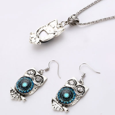 Conjunto de Joyería: Pulsera, Aretes y Collar - Image 8