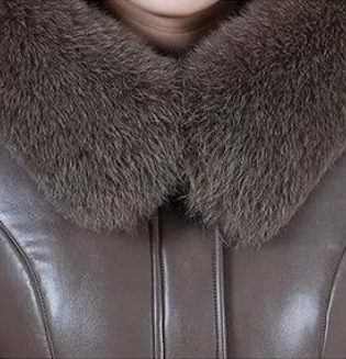 Chaqueta de Plumón en Cuero Genuino para Mujeres Maduras - Image 8