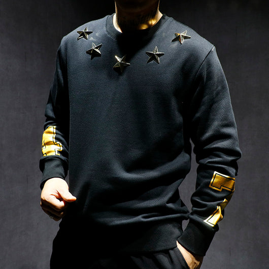 Sudadera con Estrella Dorada y Tachuelas - Image 6