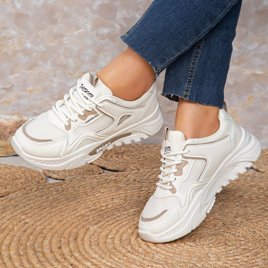 Zapatilla Deportiva Elevada con Malla Transpirable y Plataforma Versátil - Image 4