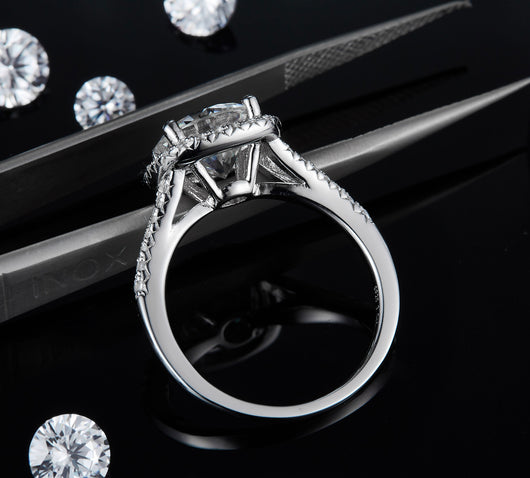 Anillo de Moissanita con Baño de Oro Blanco para Mujer - Image 2
