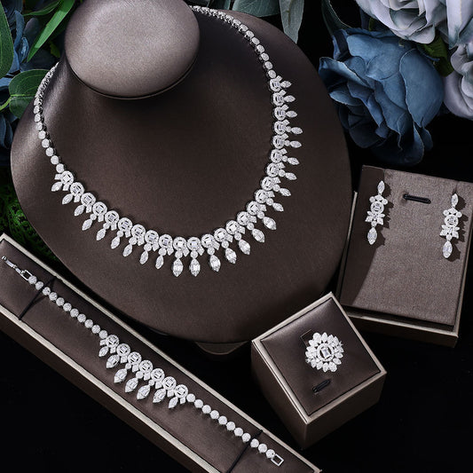 Juego de Joyería Completo: Collar, Pulsera, Anillo y Aretes