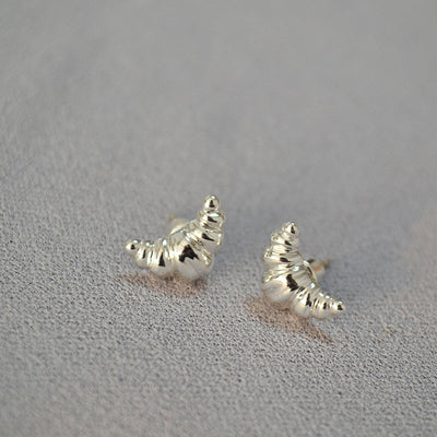 Aretes de Botón Diseño Minimalista Japones Croissant Personalidad - Image 9
