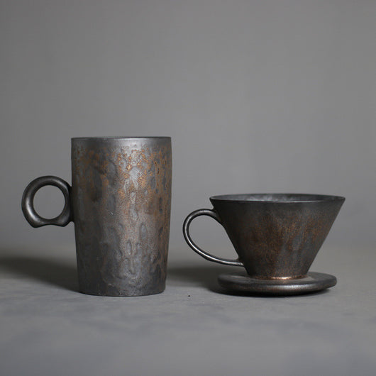 Juego de Cafetera Artesanal Dorada - Image 3