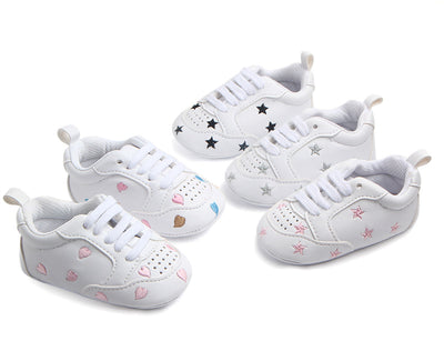 Zapatos Deportivos para Bebé con Corazón Rojo - Suela Suave y Flexible - Image 4